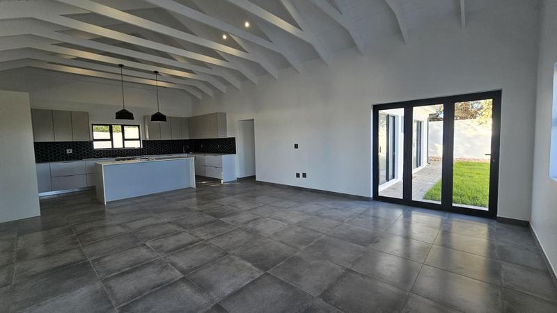 4 Bedroom Property for Sale in Shelley Point Western Cape
